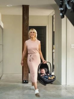 Nuna Arra Next – Babyschale – Set 2in1 – Inkl. Nuna Base Next Basisstation – Caviar -Babyprodukte Kindersitze Babyschalen Nuna Arra Next 3